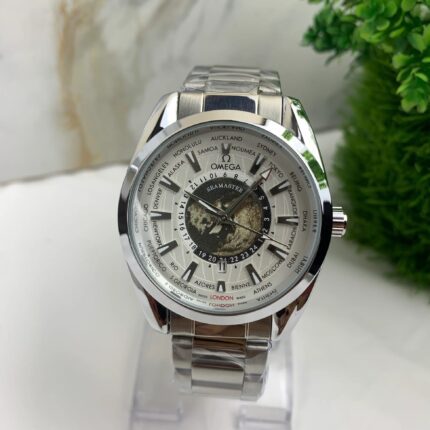 Omega Seamaster Worldmap Black White Master Lock